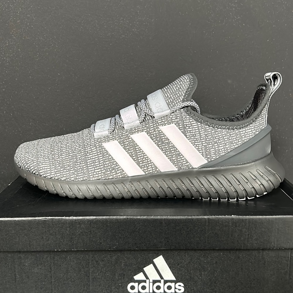 Brand new Adidas Kaptir running shoes